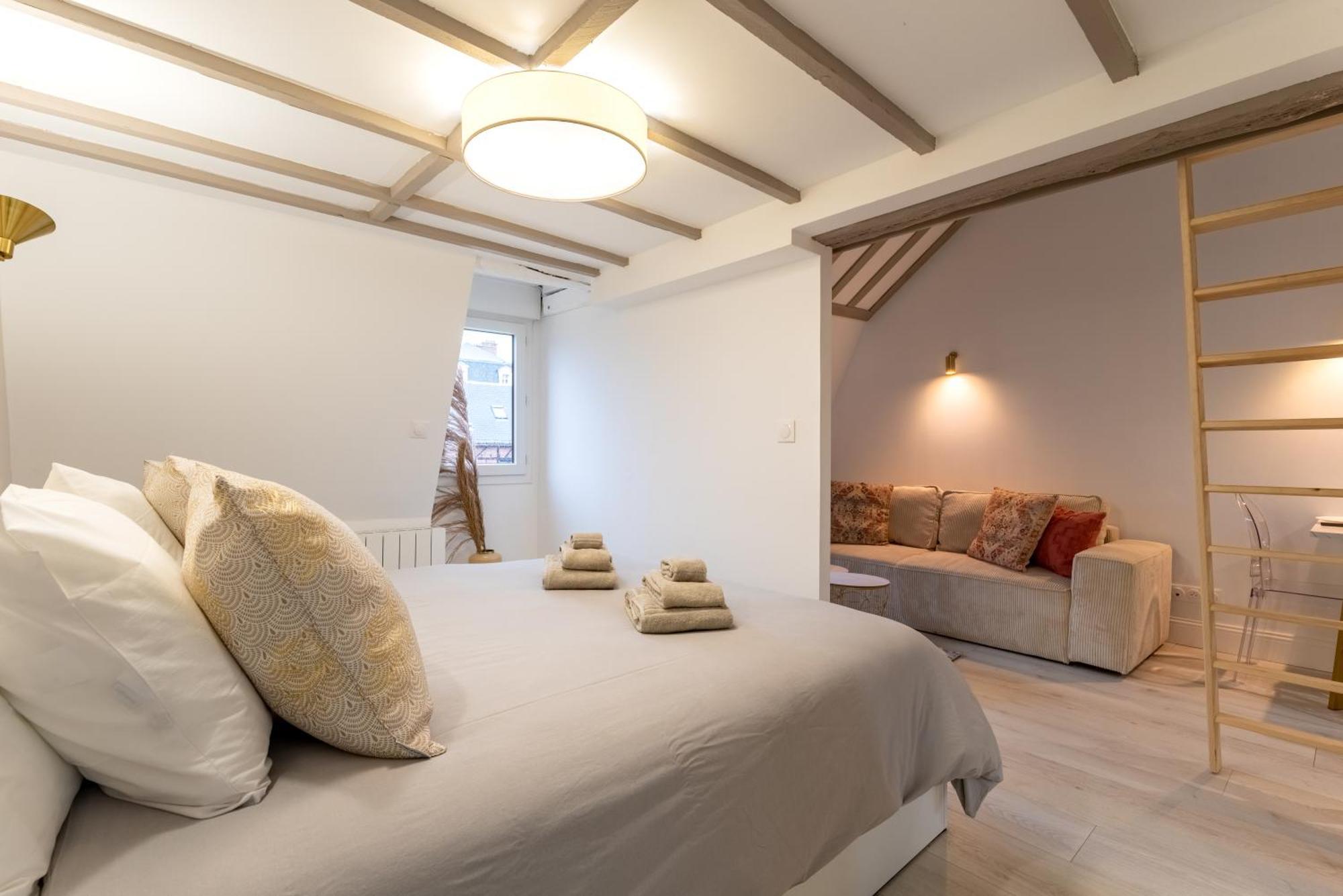 Suite Cathedrale Haut De Gamme + Parking - N°8 鲁昂 外观 照片