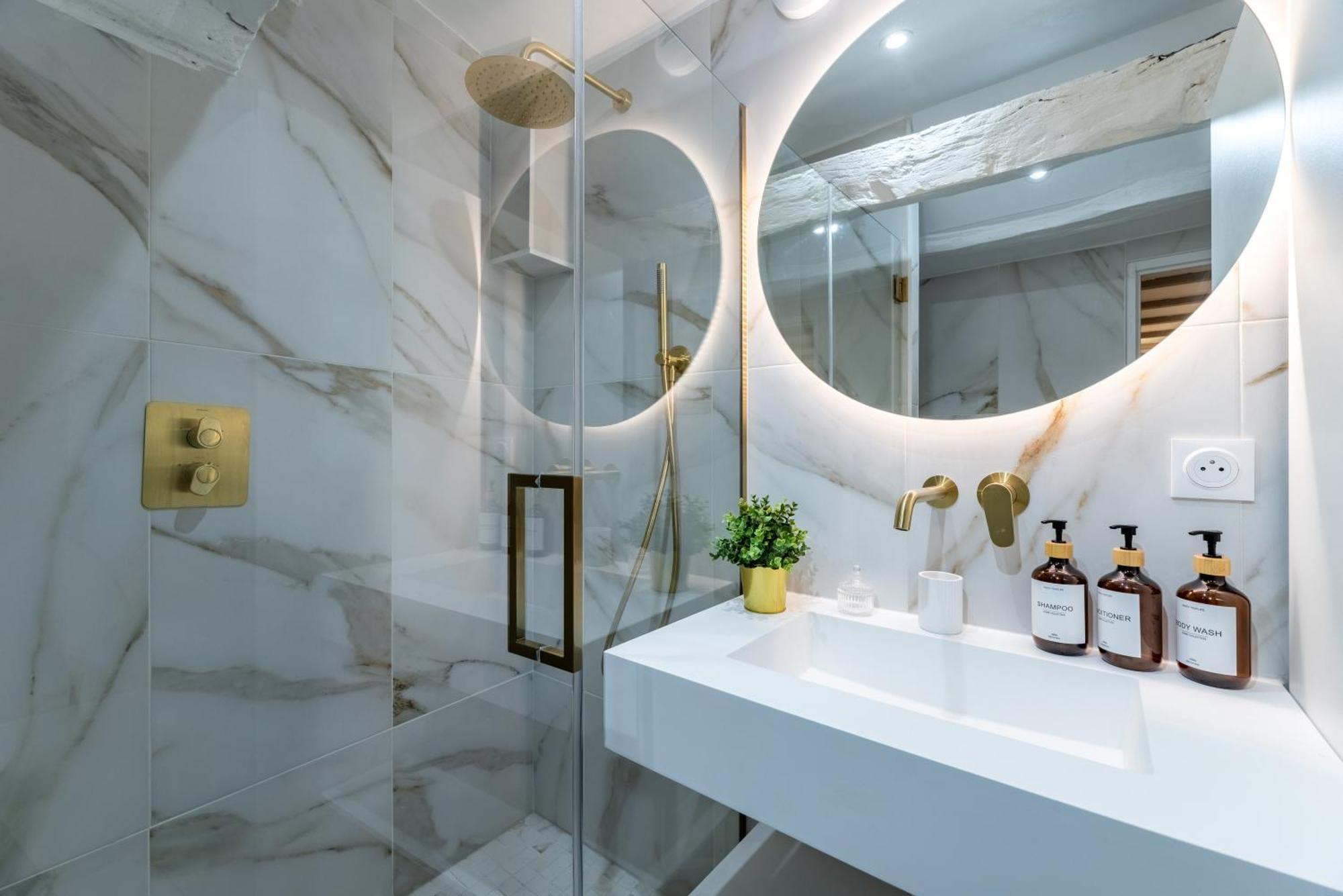 Suite Cathedrale Haut De Gamme + Parking - N°8 鲁昂 外观 照片
